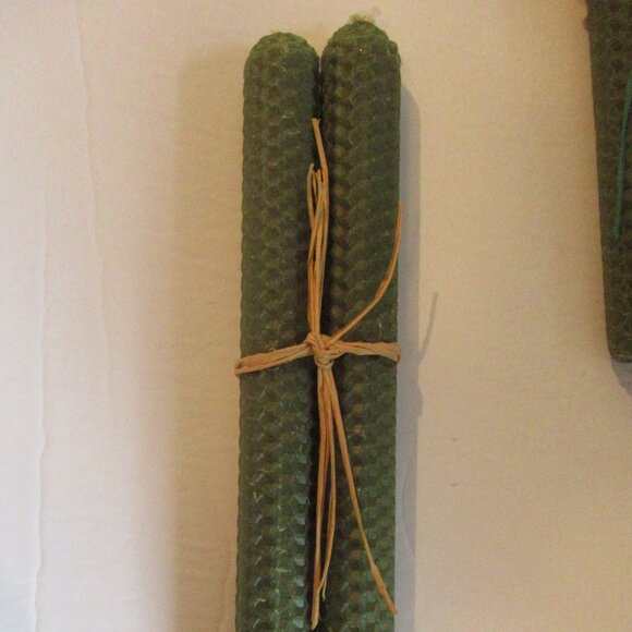 1 pair, Bees Wax candles, Green, Honeycomb pattern, Hand Rolled, 8" - Picture 3 of 4